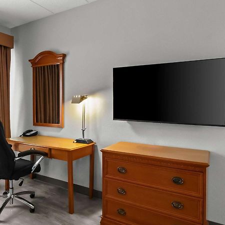 Quality Inn & Suites Cvg Airport Erlanger Eksteriør billede