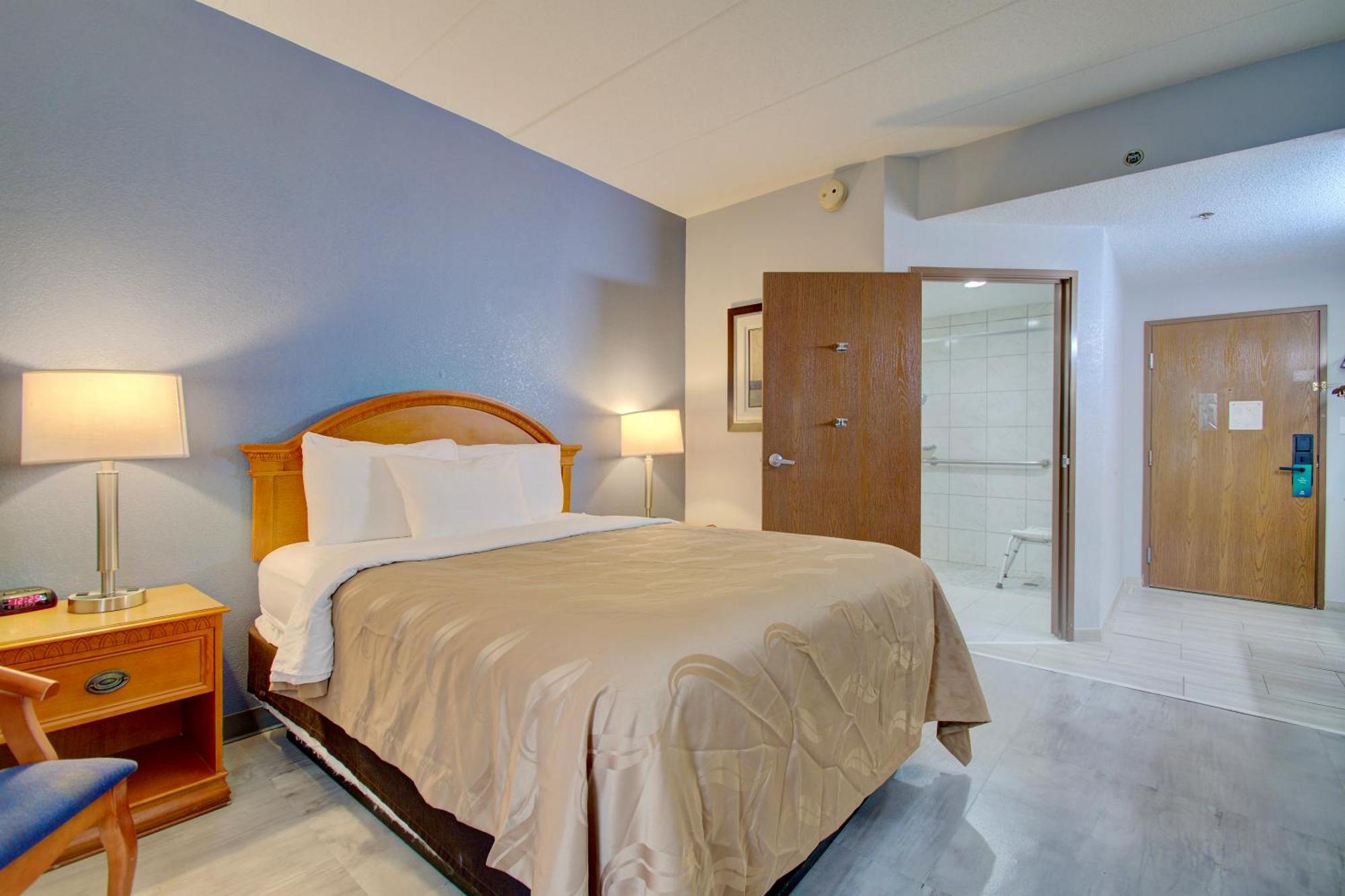 Quality Inn & Suites Cvg Airport Erlanger Eksteriør billede
