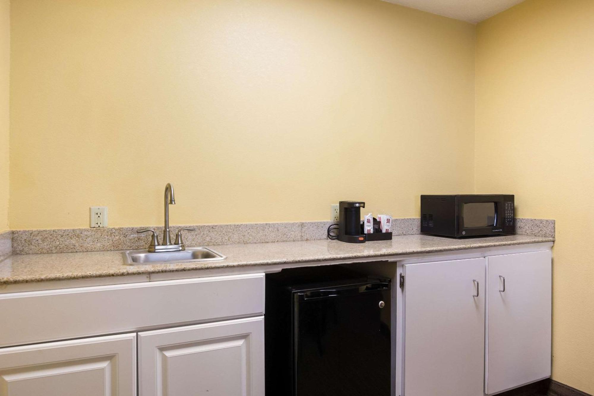 Quality Inn & Suites Cvg Airport Erlanger Eksteriør billede