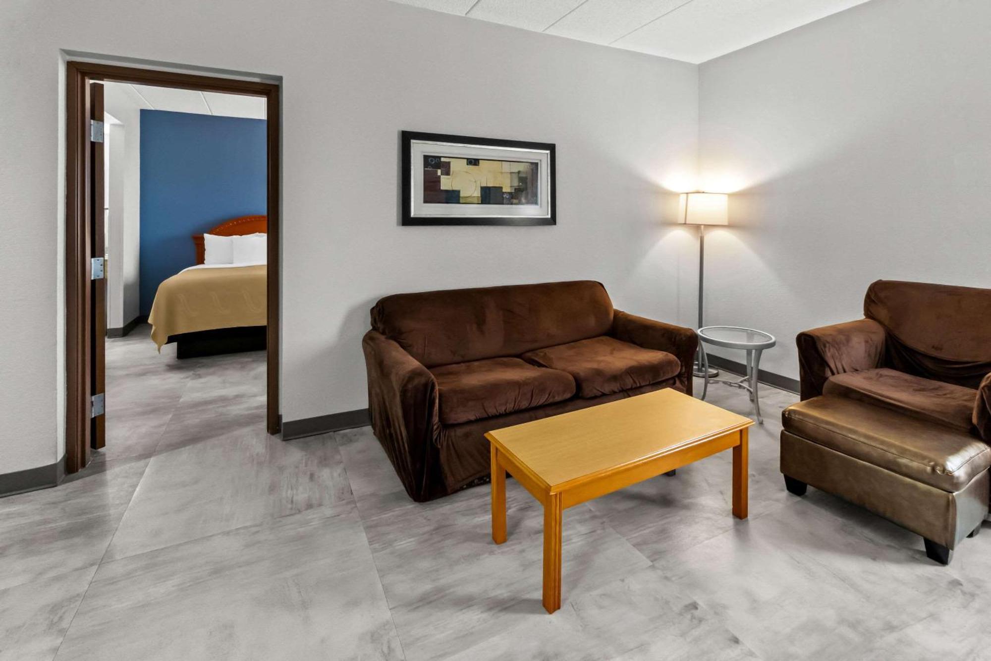 Quality Inn & Suites Cvg Airport Erlanger Eksteriør billede