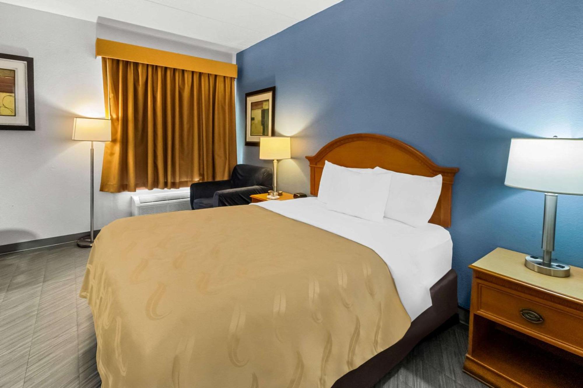 Quality Inn & Suites Cvg Airport Erlanger Eksteriør billede