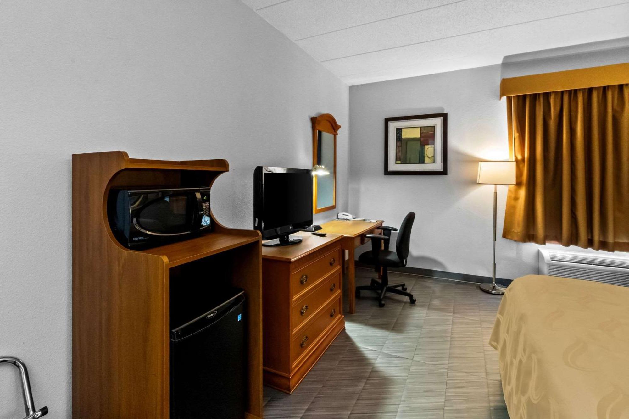 Quality Inn & Suites Cvg Airport Erlanger Eksteriør billede