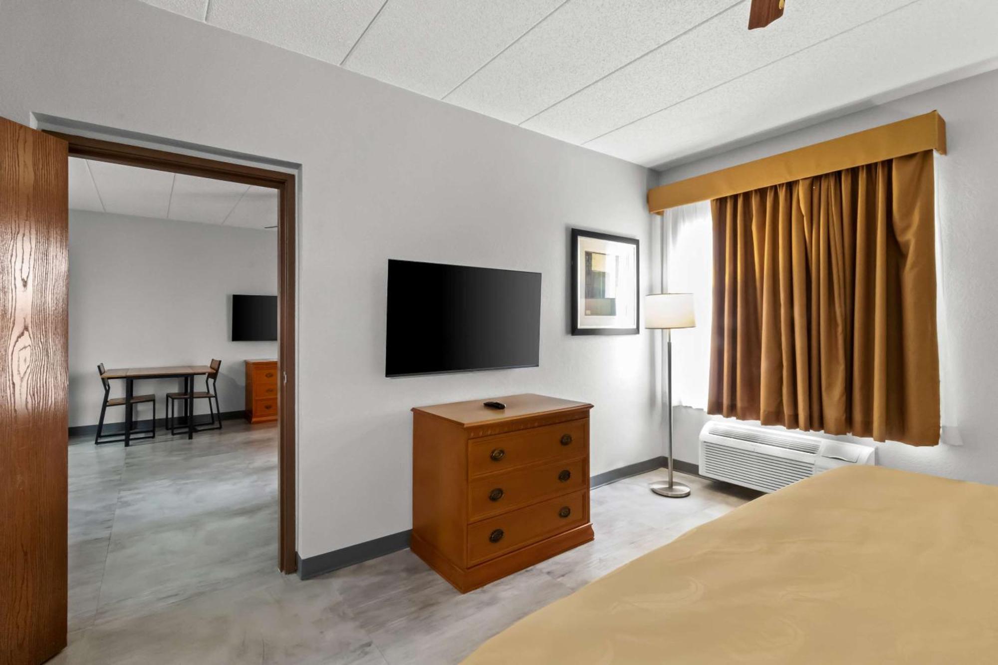 Quality Inn & Suites Cvg Airport Erlanger Eksteriør billede
