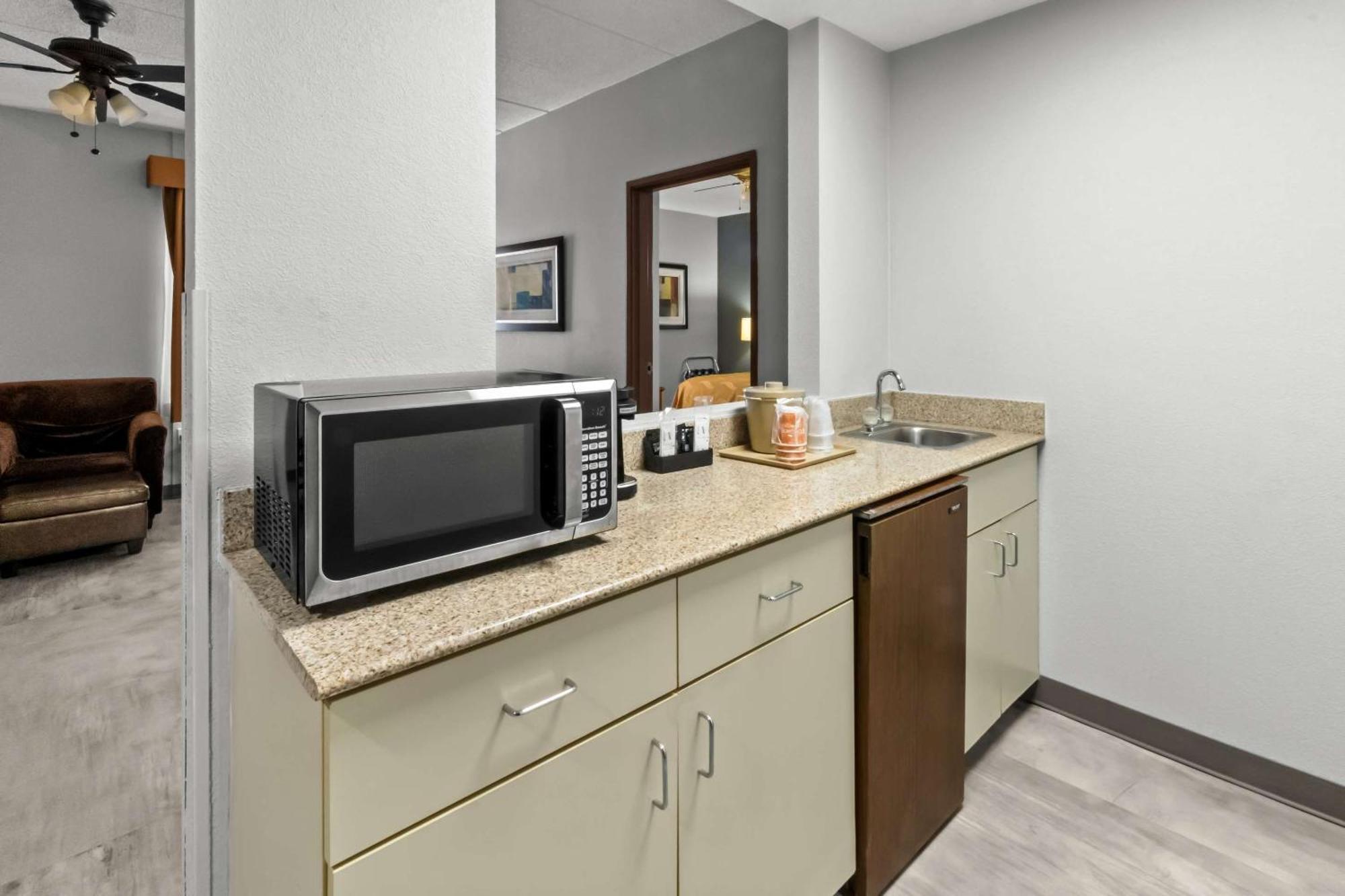 Quality Inn & Suites Cvg Airport Erlanger Eksteriør billede